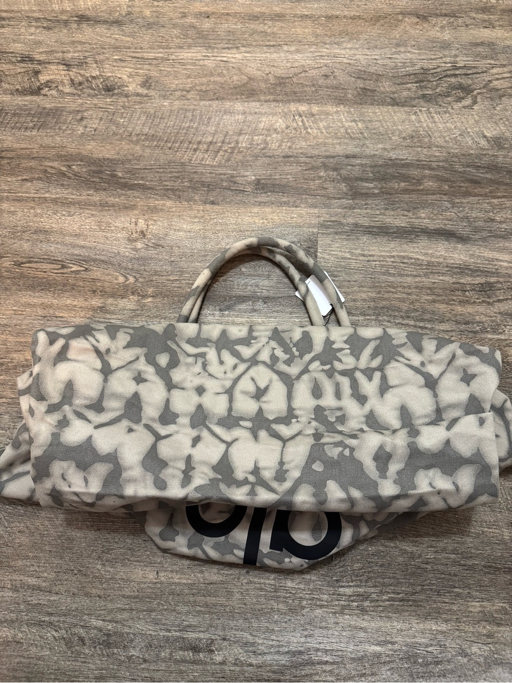 ALO Yoga Gray Tie-Dye Canvas Cotton Large Tote Bag - Picture 6 of 7